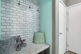 554 Alton Ct, Carol Stream, IL 60188 - Photo 11