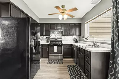554 Alton Court, Carol Stream, IL 60188 - Photo 5