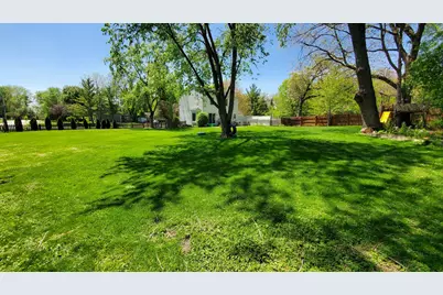 678 Ray Avenue, West Chicago, IL 60185 - Photo 29