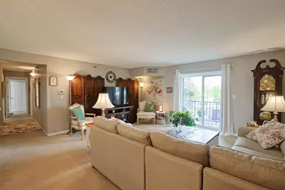 1 Bloomingdale Place #200, Bloomingdale, IL 60108 - Photo 7