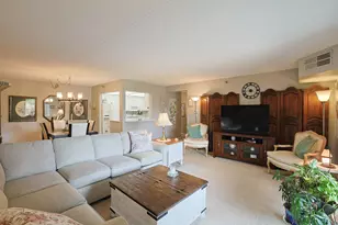 1 Bloomingdale Pl, Bloomingdale, IL 60108 - Photo 5