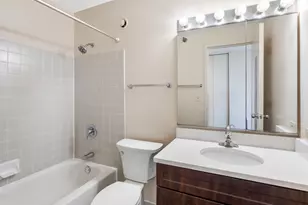 1122 N Clark St, Chicago, IL 60610 - Photo 17