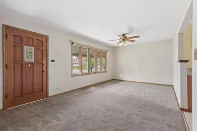 6854 Saratoga Drive, Bridgeview, IL 60455 - Photo 3
