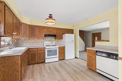 6854 Saratoga Drive, Bridgeview, IL 60455 - Photo 7