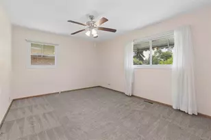 6854 Saratoga Dr, Bridgeview, IL 60455 - Photo 11