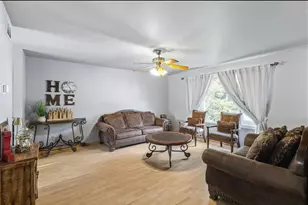 711 Osage St, Joliet, IL 60432 - Photo 5
