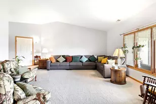 19423 Manchester Dr, Mokena, IL 60448 - Photo 5