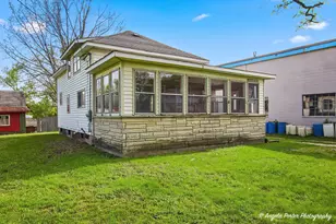 42169 N Lake Ave, Antioch, IL 60002 - Photo 3