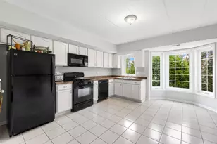 7809 Bristol Park Dr, Tinley Park, IL 60477 - Photo 5