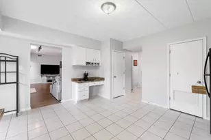 7809 Bristol Park Dr, Tinley Park, IL 60477 - Photo 9