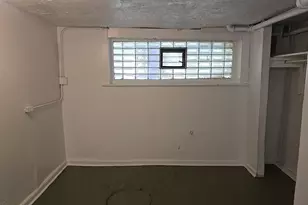 7627 S Bennett Ave, Chicago, IL 60649 - Photo 21