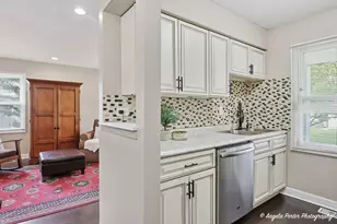 2323 Oxhill Ct, Schaumburg, IL 60194 - Photo 9