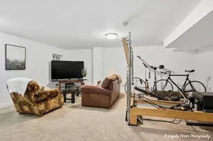 2323 Oxhill Ct, Schaumburg, IL 60194 - Photo 17