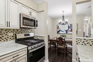 2323 Oxhill Ct, Schaumburg, IL 60194 - Photo 11
