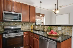 4650 N Karlov Ave, Chicago, IL 60630 - Photo 9