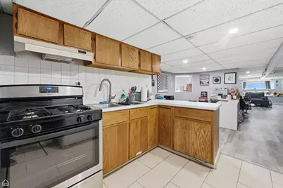 6710 N Artesian Avenue, Chicago, IL 60645 - Photo 31