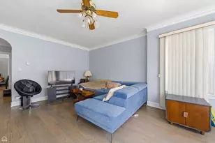 6710 N Artesian Ave, Chicago, IL 60645 - Photo 5