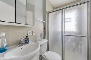 6710 N Artesian Ave, Chicago, IL 60645 - Photo 13