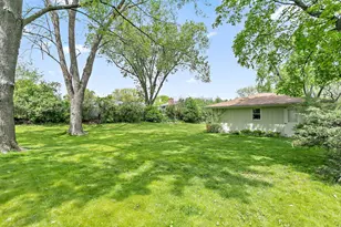 616 Grace Ln, Schaumburg, IL 60193 - Photo 33