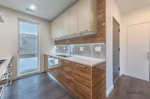 1921 S Jefferson St, Chicago, IL 60616 - Photo 11