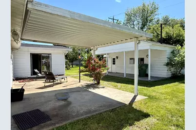 8 E Crownview, Mt Vernon, IL 62864 - Photo 5