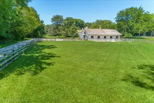 13 Deepwood Rd, Barrington Hills, IL 60010 - Photo 79
