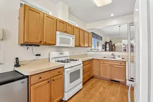 3402 Stretch Run Rd, Grayslake, IL 60030 - Photo 15