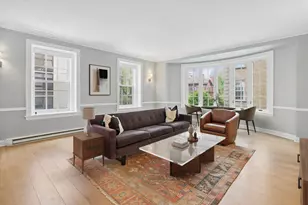 70 E Scott St, Chicago, IL 60610 - Photo 3