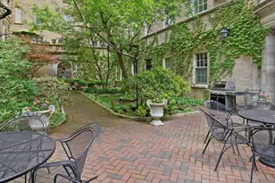 70 E Scott St, Chicago, IL 60610 - Photo 17