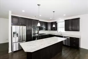 126 Abbott Ct, Bartlett, IL 60103 - Photo 9