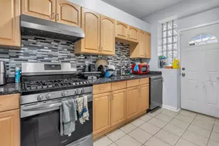 6706 S Ridgeland Ave, Chicago, IL 60649 - Photo 9