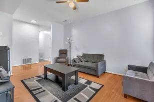 6706 S Ridgeland Ave, Chicago, IL 60649 - Photo 5