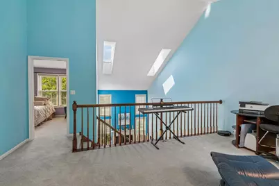 9038 Delphia Avenue, Des Plaines, IL 60016 - Photo 23