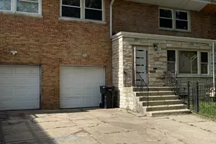 2646 E 77th St, Chicago, IL 60649 - Photo 3
