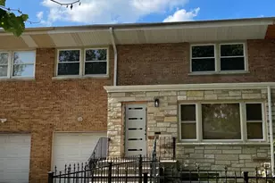 2646 E 77th St, Chicago, IL 60649 - Photo 5