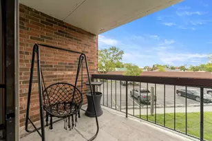 14524 Walden Ct, Oak Forest, IL 60452 - Photo 17