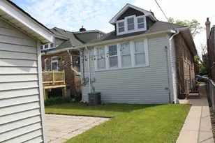 1616 S 58th Ct, Cicero, IL 60804 - Photo 9