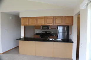 174 Penny Ln, Sycamore, IL 60178 - Photo 3