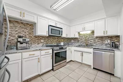 5800 W 105th Street #2C, Oak Lawn, IL 60453 - Photo 9