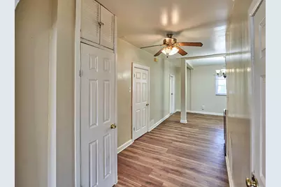 1506 W Victoria Street, Chicago, IL 60660 - Photo 13