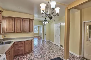 1506 W Victoria St, Chicago, IL 60660 - Photo 9