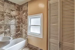 1506 W Victoria St, Chicago, IL 60660 - Photo 23