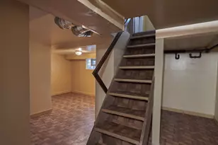 1506 W Victoria St, Chicago, IL 60660 - Photo 25