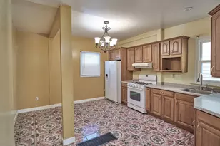 1506 W Victoria St, Chicago, IL 60660 - Photo 11