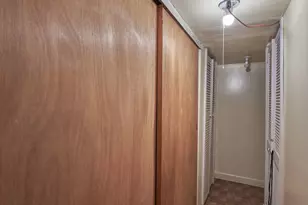 1506 W Victoria St, Chicago, IL 60660 - Photo 27