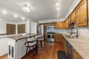 7426 W 153rd St, Orland Park, IL 60462 - Photo 9