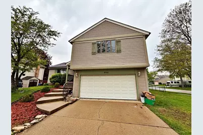 800 W Beechtree Lane, Bartlett, IL 60103 - Photo 1