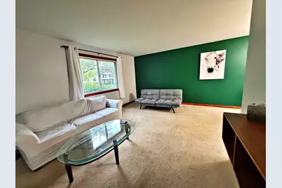 800 W Beechtree Lane, Bartlett, IL 60103 - Photo 3