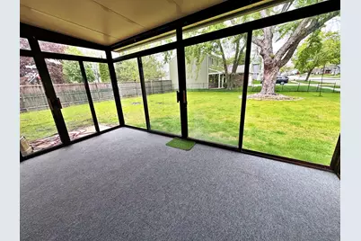 800 W Beechtree Lane, Bartlett, IL 60103 - Photo 25