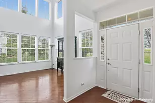751 S Jade Ln, Round Lake, IL 60073 - Photo 5